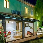Licht Unter Den Buchen- Marche Urlaub- Privater Pool By Interhome Nyaraló *