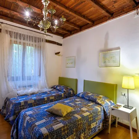Holiday home Licht Unter Den Buchen- Marche Urlaub- Privater Pool By Interhome *
